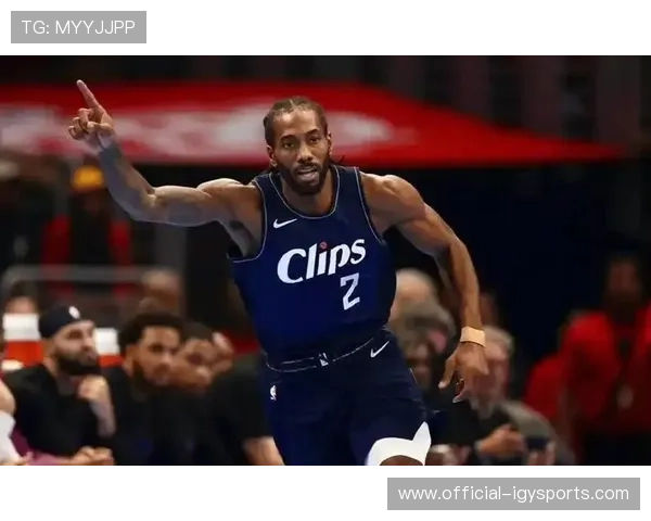 快船三连客首战,莱昂纳德健康状况成关键 快船三连客首战,莱昂纳德健康状况成关键