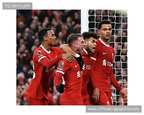 利物浦球迷组织赛前楚歌仪式，声援球队逆境反弹